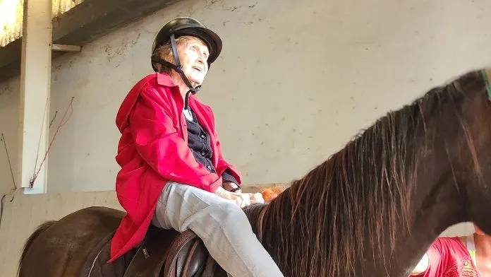 L'EHPAD-Lastrilles-au-Centre-Equestre-Las-Mountagnes